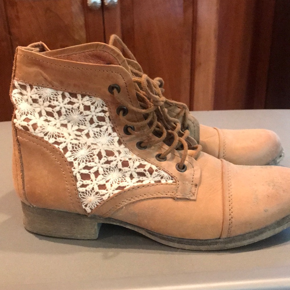 Rustic boot 💡